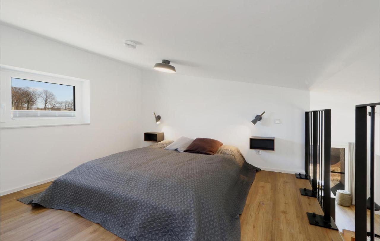 3 Bedroom Stunning Home In Lembruch-Duemmer See エクステリア 写真