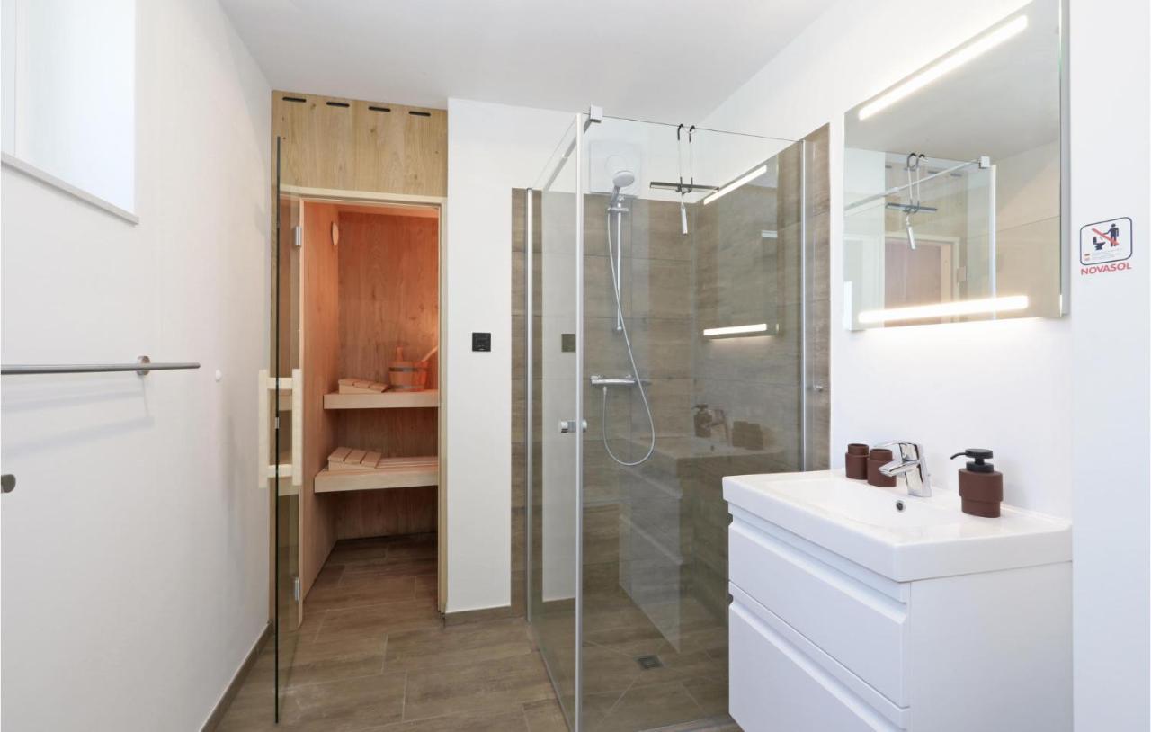 3 Bedroom Stunning Home In Lembruch-Duemmer See エクステリア 写真