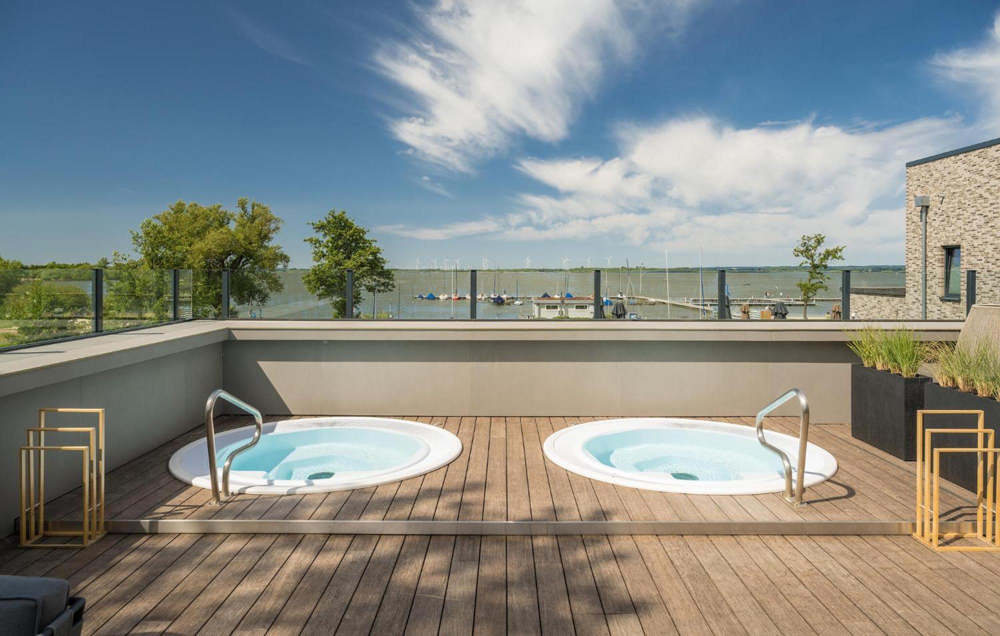 3 Bedroom Stunning Home In Lembruch-Duemmer See エクステリア 写真